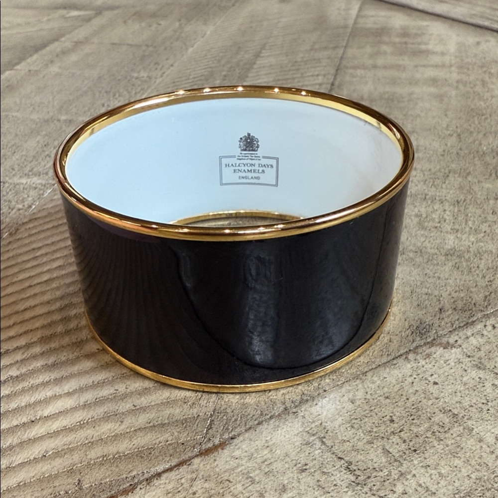 Halcyon Days Elegant Black and Gold Enamel Bracelet